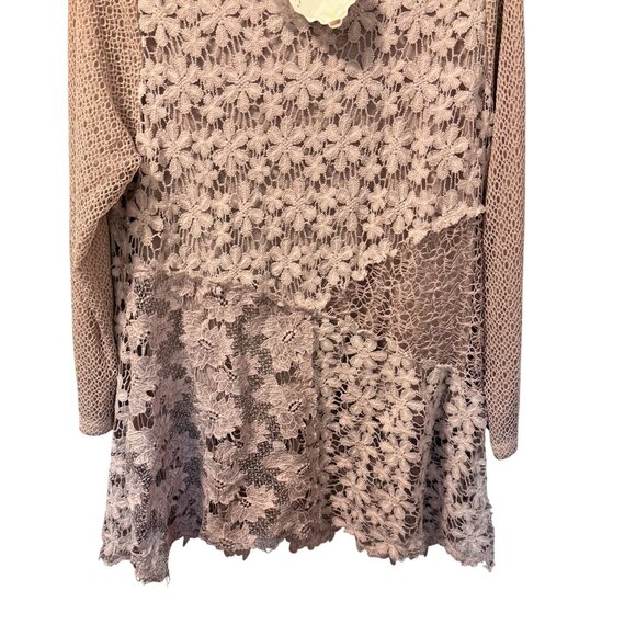 Simply Couture Blouse Sz XL Rose Lace Patchwork Tunic Top. NWT - Picture 6 of 12